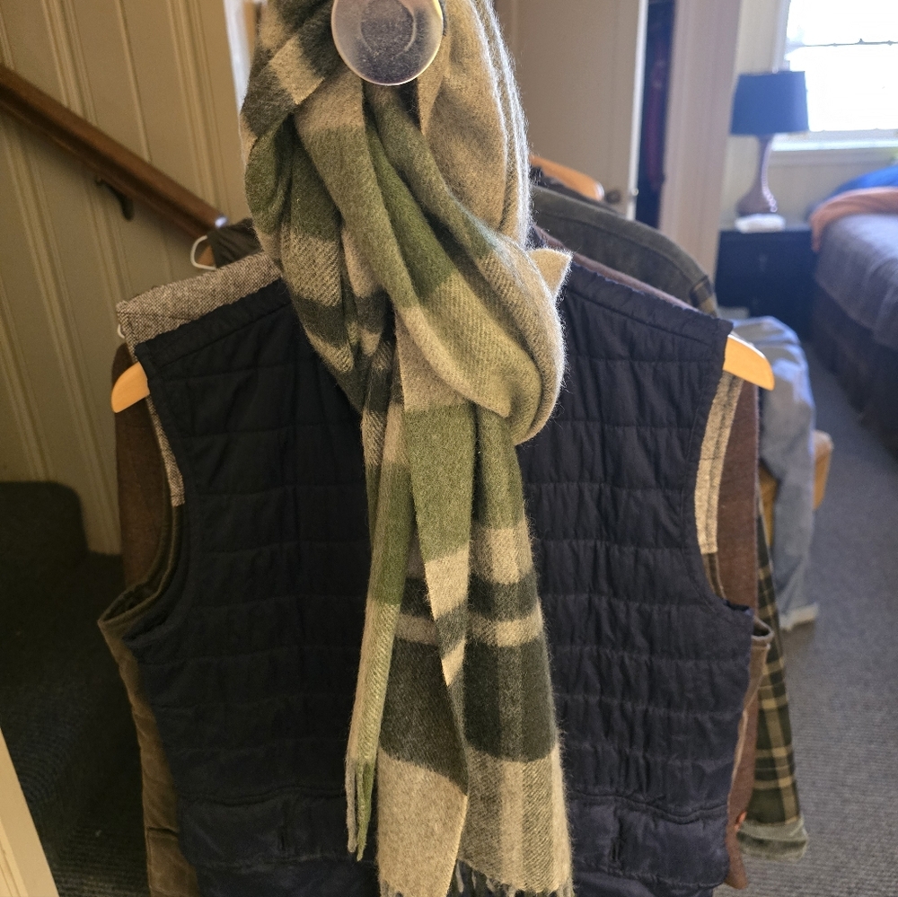 Cashmere🧣 - Picture 4 of 4